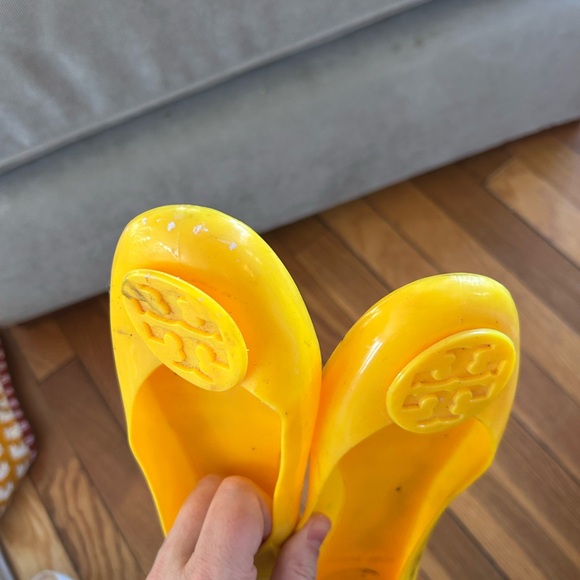Tory Burch Bright Yellow Jelly Reva Ballet Flats - Picture 5 of 6
